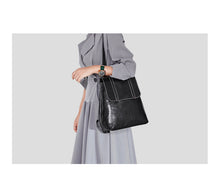 Load image into Gallery viewer, Women's Cowhide Genuine Leather Backpack